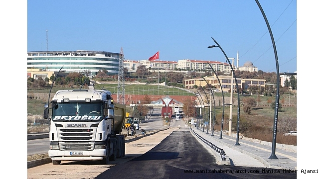 Kampüs yolunda asfalt çalışmaları başladı