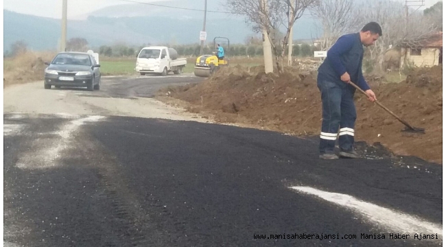 Kırkağaç'ın yolları bakımdan geçti