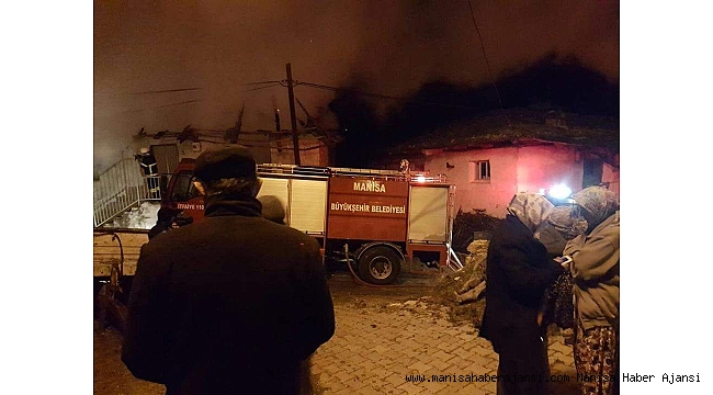 Manisa'da ev yangını: 1 ölü