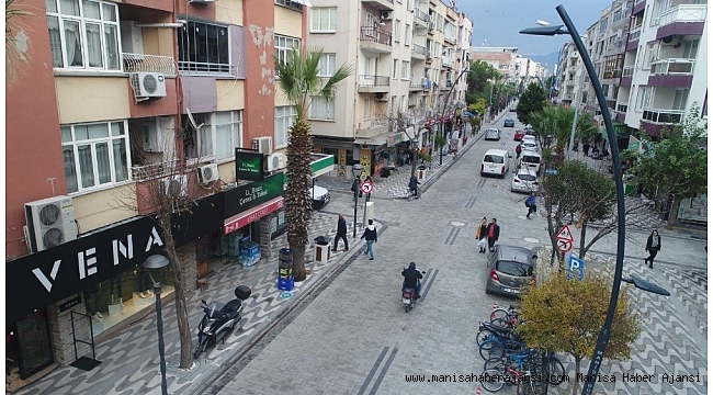 Tahir Ün Caddesinde aydınlatma çalışması
