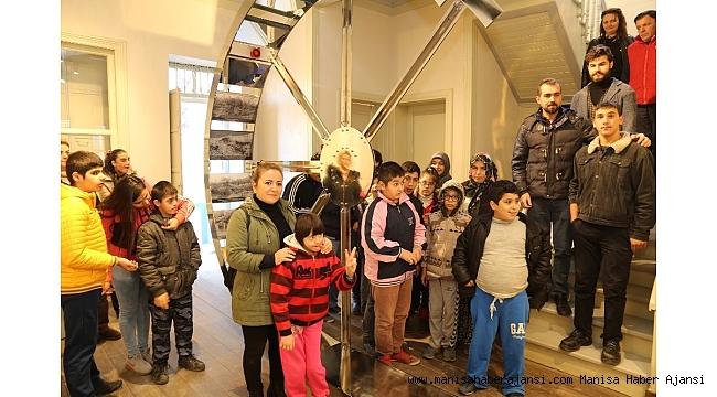 Turgutlu'da özel öğrenciler Kent Müzesi'ni gezdi