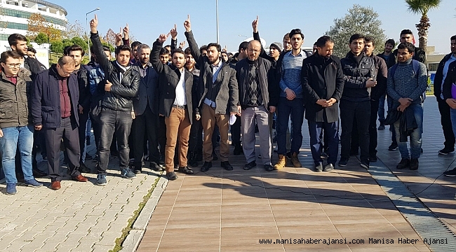 Üniversite gençliği ABD yi protesto etti