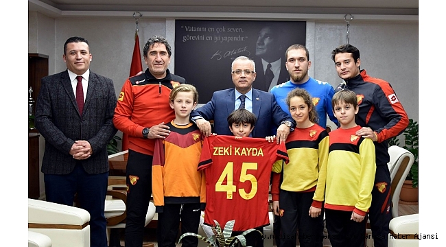 Başkan Kayda'ya Göztepe forması