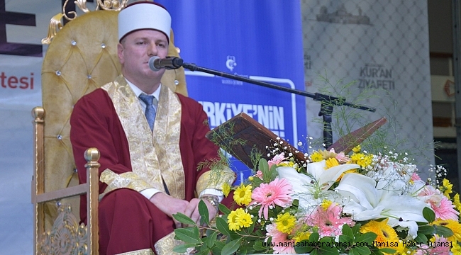 Manisalılar yeni yıla Kur'an ziyafetiyle girdi