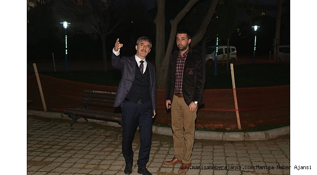 Turgutlu'da parklar ışıklandırıldı