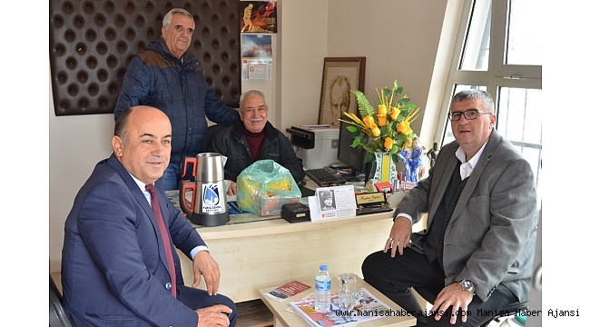 Yunusemre Belediyesinin muhtarlara desteği sürüyor