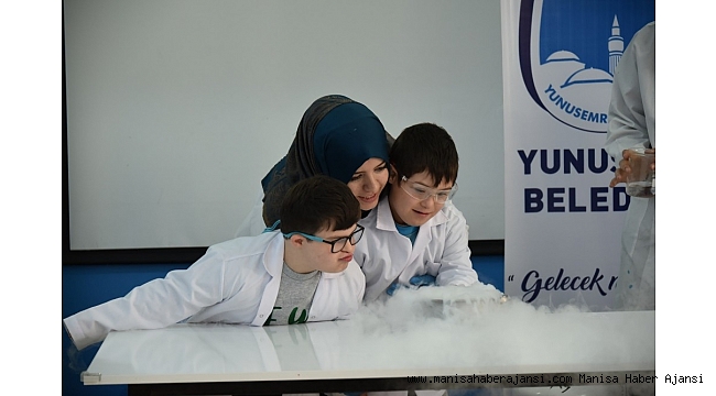 Özel öğrenciler Bilim Şenliğini çok sevdi