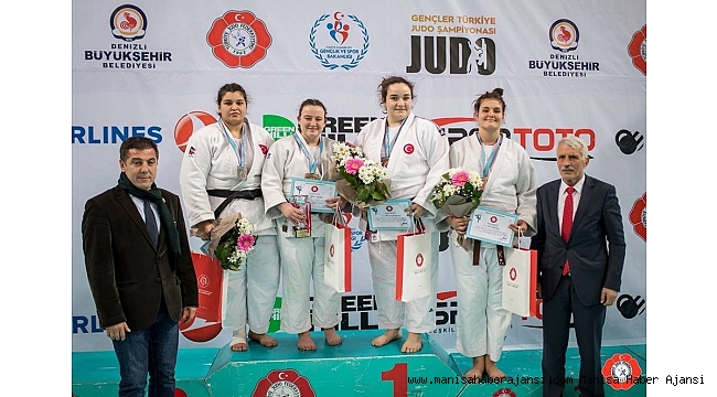 Salihlili Öztürk Türkiye üçüncüsü oldu