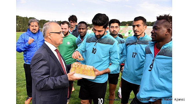 Başkan Kayda'dan, futbolculara tatlı dopingi