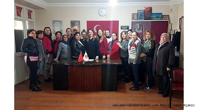 Salihli MHP Kadın Kolları'nda başkan değişti
