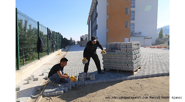 Turgutlu'da okul bahçelerine düzenleme