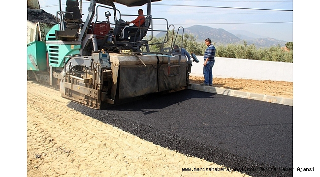 Alaşehir Belediyesi sıcak asfalt sezonunu açtı