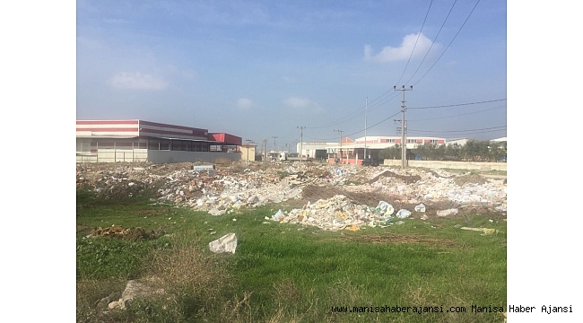 Kaçak dökülen hafriyatlar temizlendi