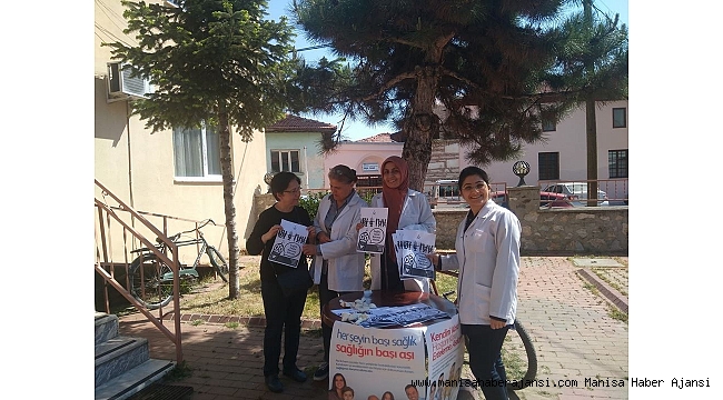 Kula'da aşı bilgilendirme standı açıldı
