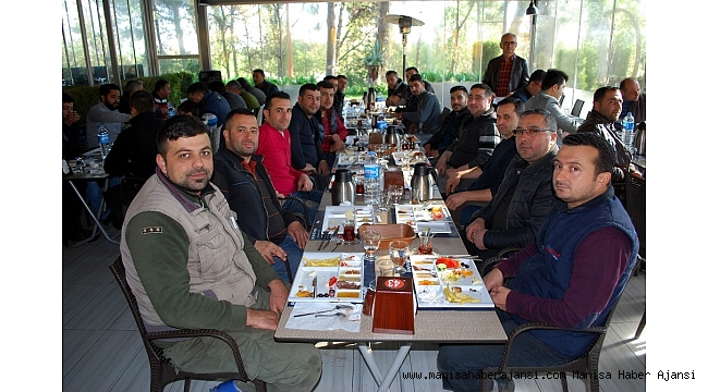 Salihli'de usta ve çıraklar kahvaltıda buluştu