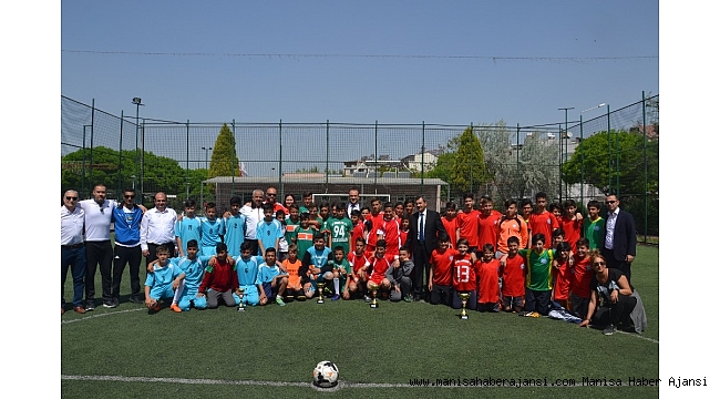 Saruhanlı'da 23 Nisan Futbol Turnuvası