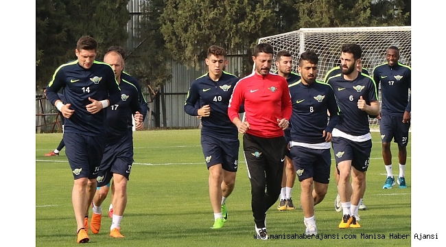 T.M. Akhisarspor, ara vermeden Göztepe hazırlıklarına başladı