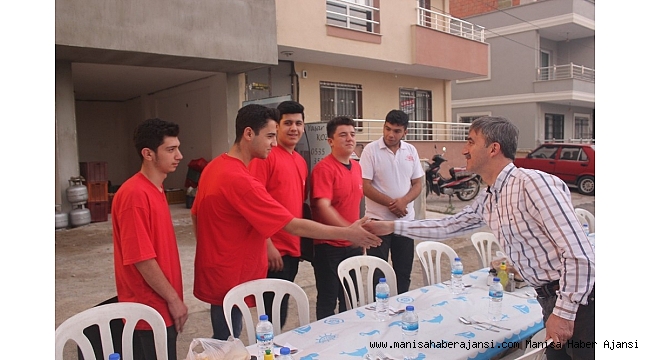 Başkan Şirin Meclis Üyesi Kozak'ın iftar sofrasına katıldı