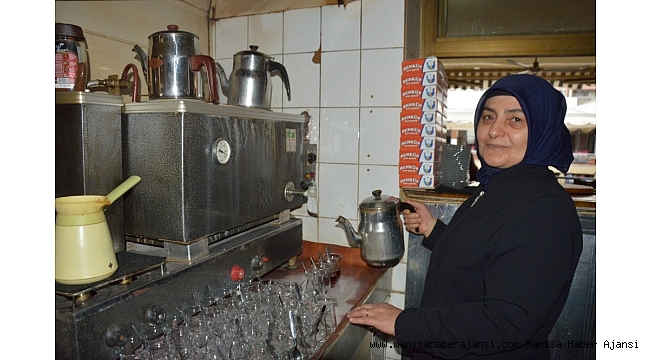 Çay ocağı işletip iki oğlunu mühendis yaptı