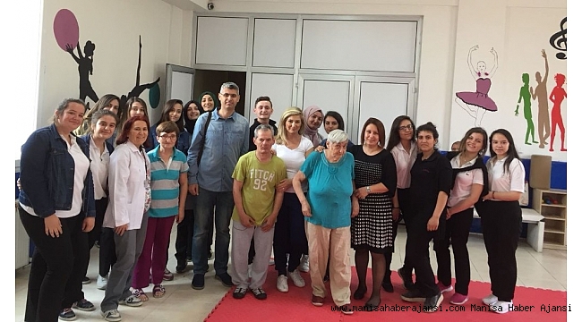 Hem ders hem ziyaret