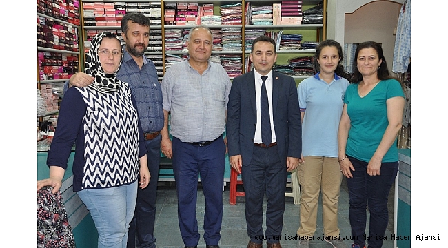 İYİ Partili Eryılmaz Turgutlu'da vatandaşlarla buluştu