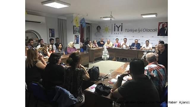 Karaçoban, ilçe ziyaretlerinde dur durak bilmiyor