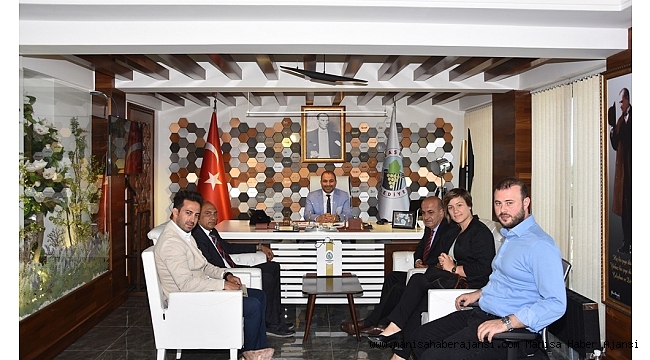 Maaşını bağışlayan Belediye Başkanı Uçak'a teşekkür