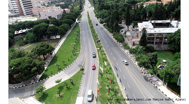 Manisa'nın yolları yeniden doğuyor
