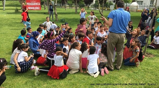 Savaşın çocuklarının yüzleri bu kez güldü