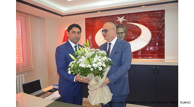Selendi Belediyesinde devir teslim töreni yapıldı