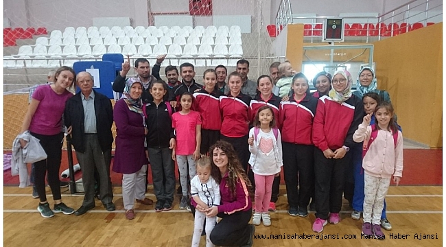 Selendili kızlar Uşak'ta da şampiyon oldu