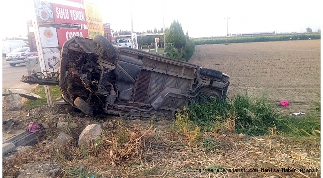 Tarım işçilerini taşıyan minibüs devrildi: 12 yaralı