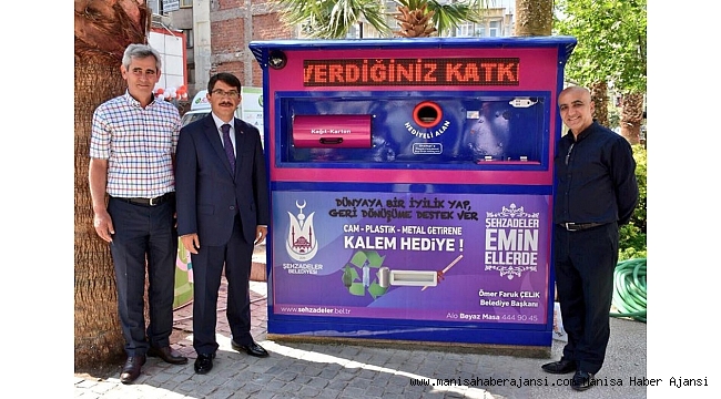 Türkiye'de bir ilk olan güneş enerjili akıllı atık toplama sistemi