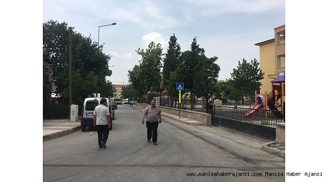 Yunusemre'den Barbaros'ta yol çalışması