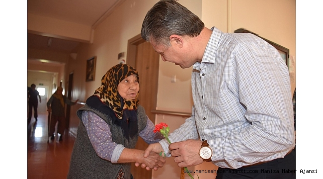 AK Partili Özkan'dan huzurevi sakinlerine Kadir gecesi ziyareti