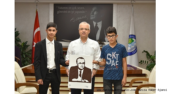 Başkan Kayda'ya resim sürprizi