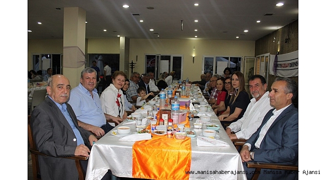 Kızılay şehit yakınları ile iftar açtı