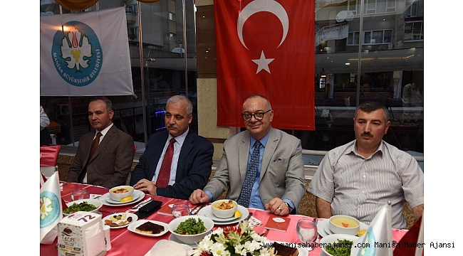 Manisa protokolü Başkan Ergün'ün iftarında buluştu