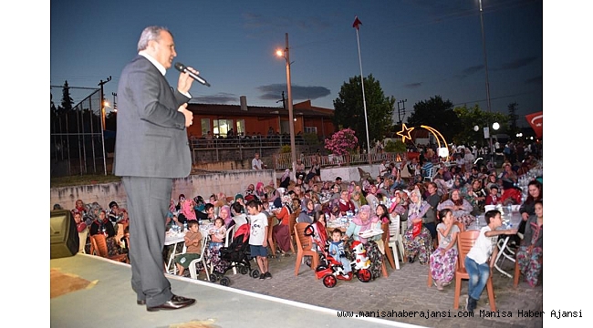 Yunusemre'de iftar sofrası Yağcılar'da kuruldu