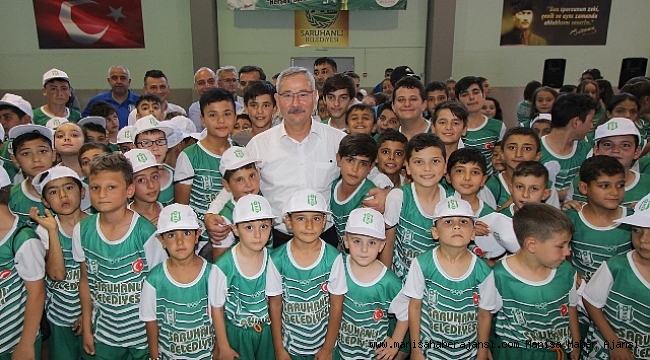 Saruhanlı Belediyesinden Bin Öğrenciye Spor Eğitimi