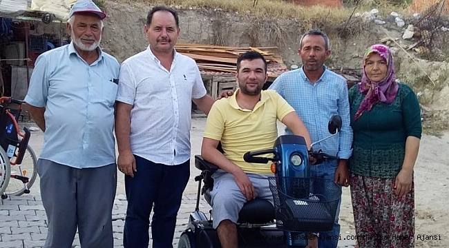 Selçuk Özdağ'dan Gazi Er Aktaş'a akülü araç desteği