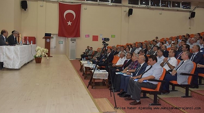 VALİ GÜVENÇER KÖPRÜBAŞILI MUHTARLARI DİNLEDİ