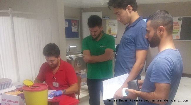 Yunus Emre Erkek Yurdundan Anlamlıa Kan Bağışı