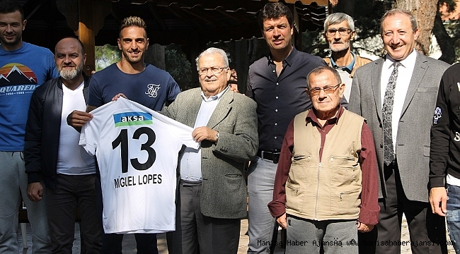 AKHİSAR SPOR'DAN SÜPER HAREKET !