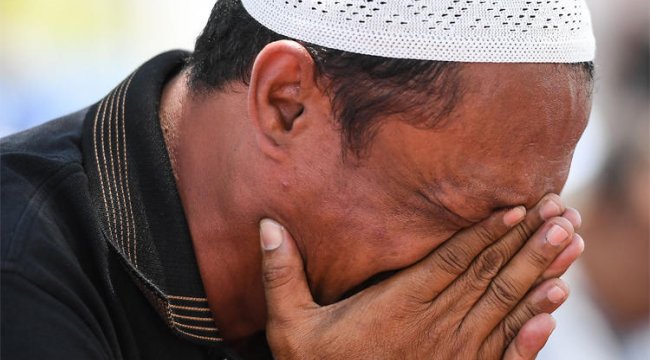 Endonezya'daki deprem ve tsunamide ölü sayısı 1558’e çıktı