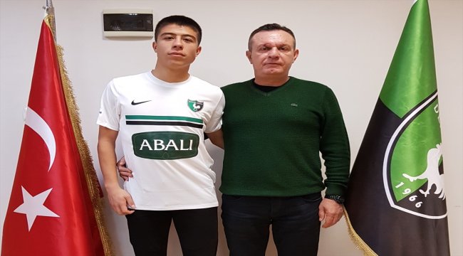Abalı Denizlispor, Alihan Kalkan'ı A takıma aldı