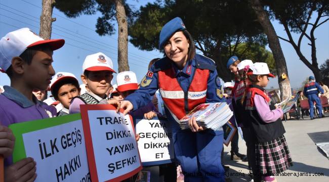 Jandarmadan öğrencilere trafik eğitimi