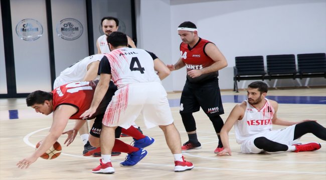 Sanayinin devleri potada yarışıyor
