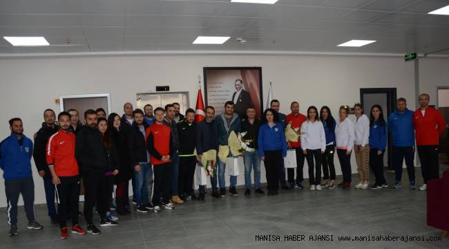 Altyapı Antrenörlerine "Çocuk Koruma" Konulu Seminer Verildi