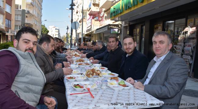 Başkan Çelik esnaf sofrasına konuk oldu